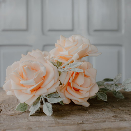 Duże Róże kremowe - bukiet 3 szt.